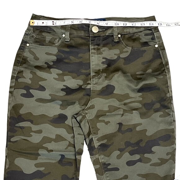 TINSEL Camo Pants Size 29 Waist Stretchy 5 Pocket Design - Picture 8 of 12